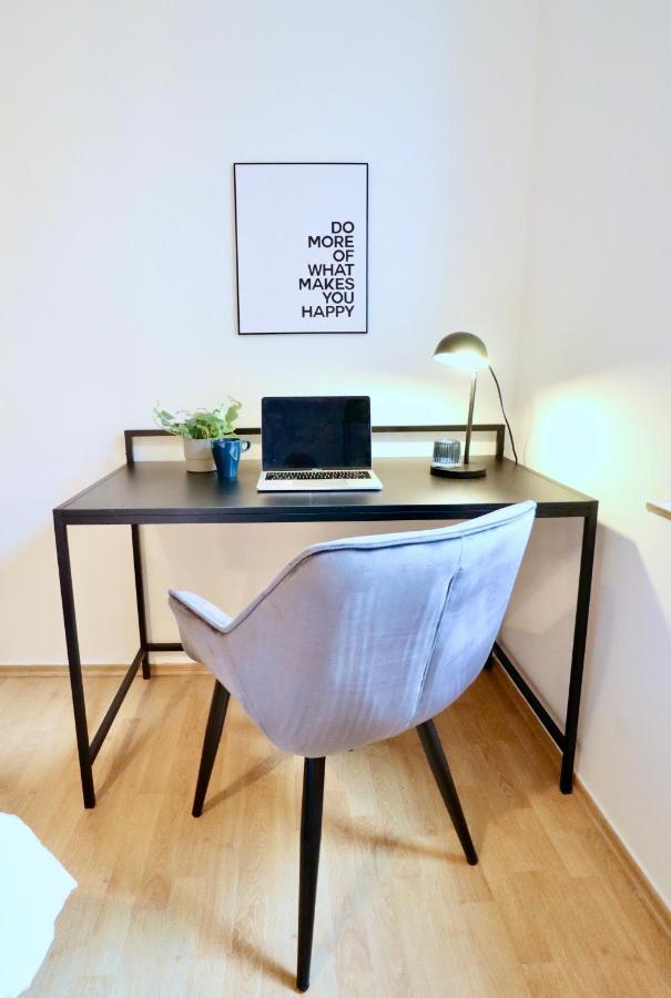Sapphire Apartment: Free Parking + Netflix + Bathtub Essen Zewnętrze zdjęcie