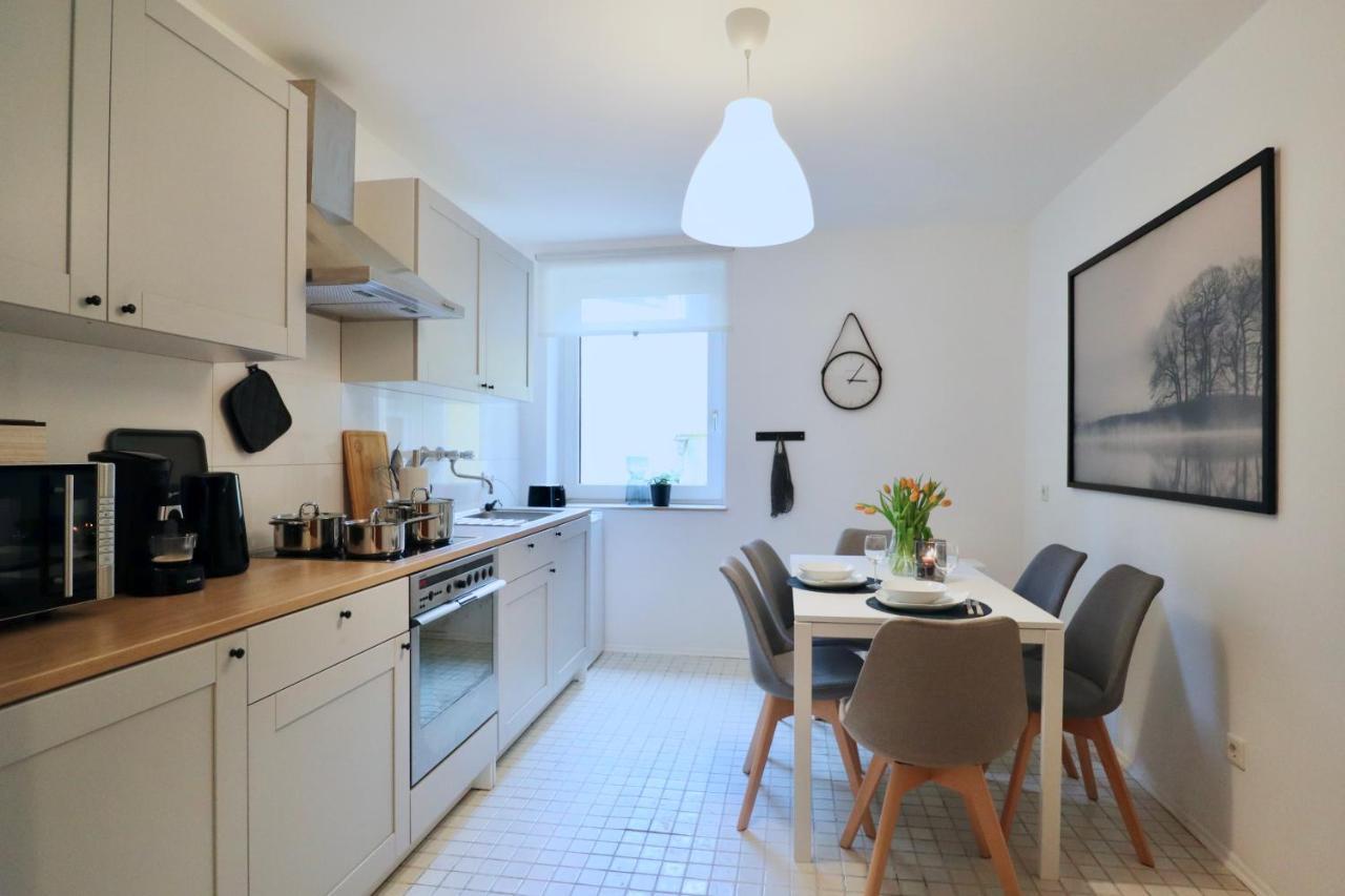 Sapphire Apartment: Free Parking + Netflix + Bathtub Essen Zewnętrze zdjęcie
