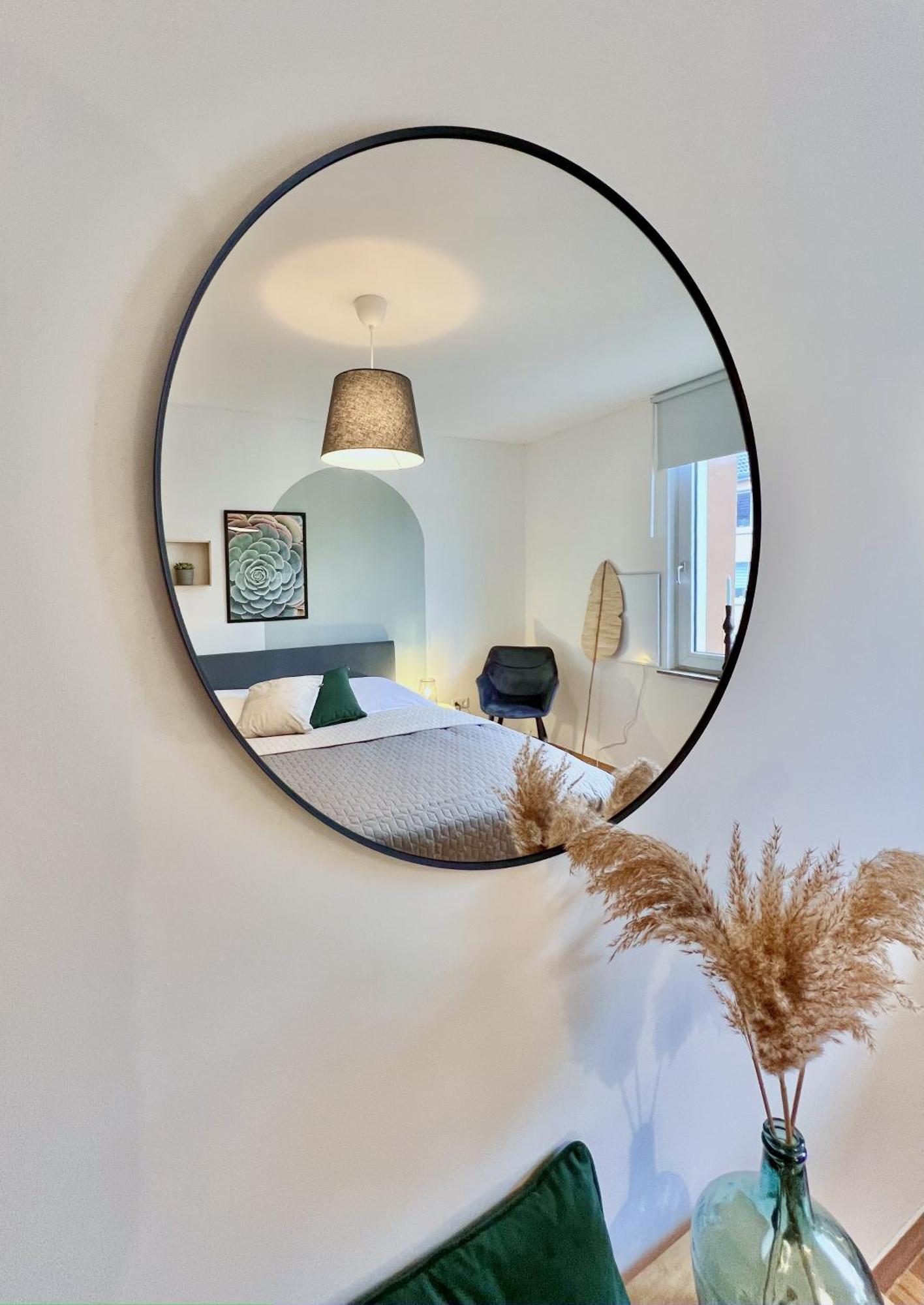 Sapphire Apartment: Free Parking + Netflix + Bathtub Essen Zewnętrze zdjęcie