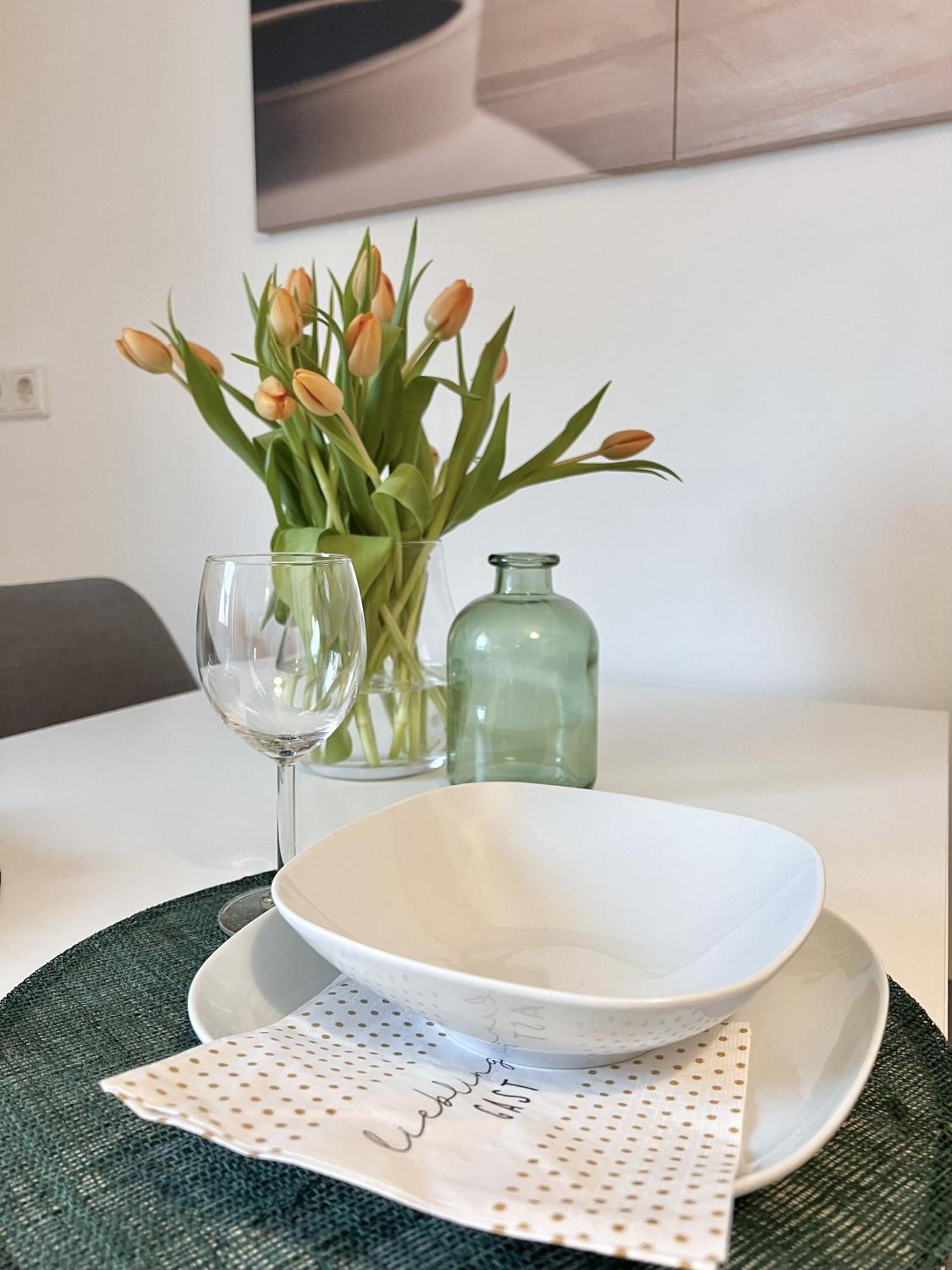 Sapphire Apartment: Free Parking + Netflix + Bathtub Essen Zewnętrze zdjęcie