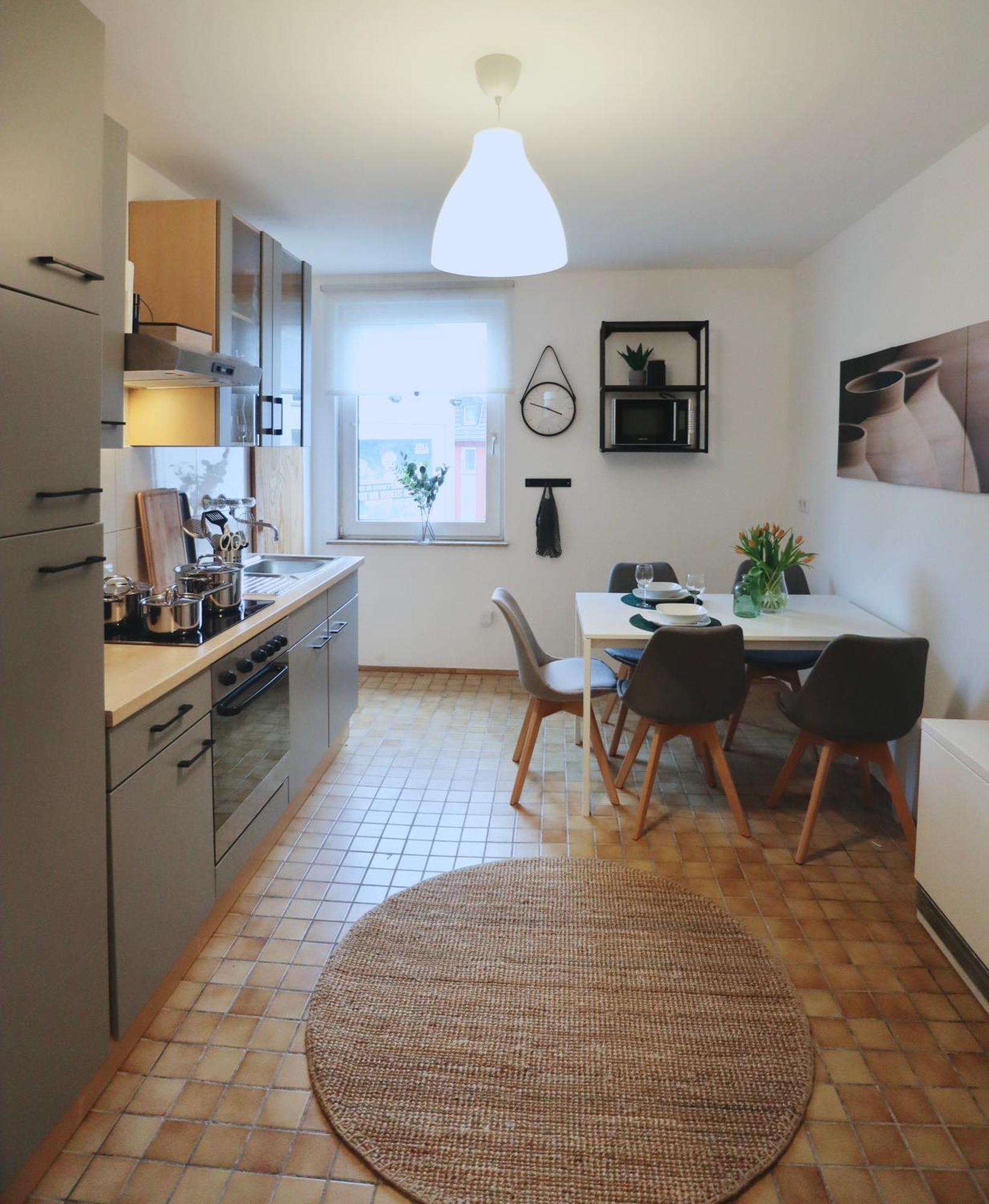 Sapphire Apartment: Free Parking + Netflix + Bathtub Essen Zewnętrze zdjęcie
